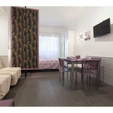 My Purple Apartment In The Center Of روما المظهر الخارجي الصورة