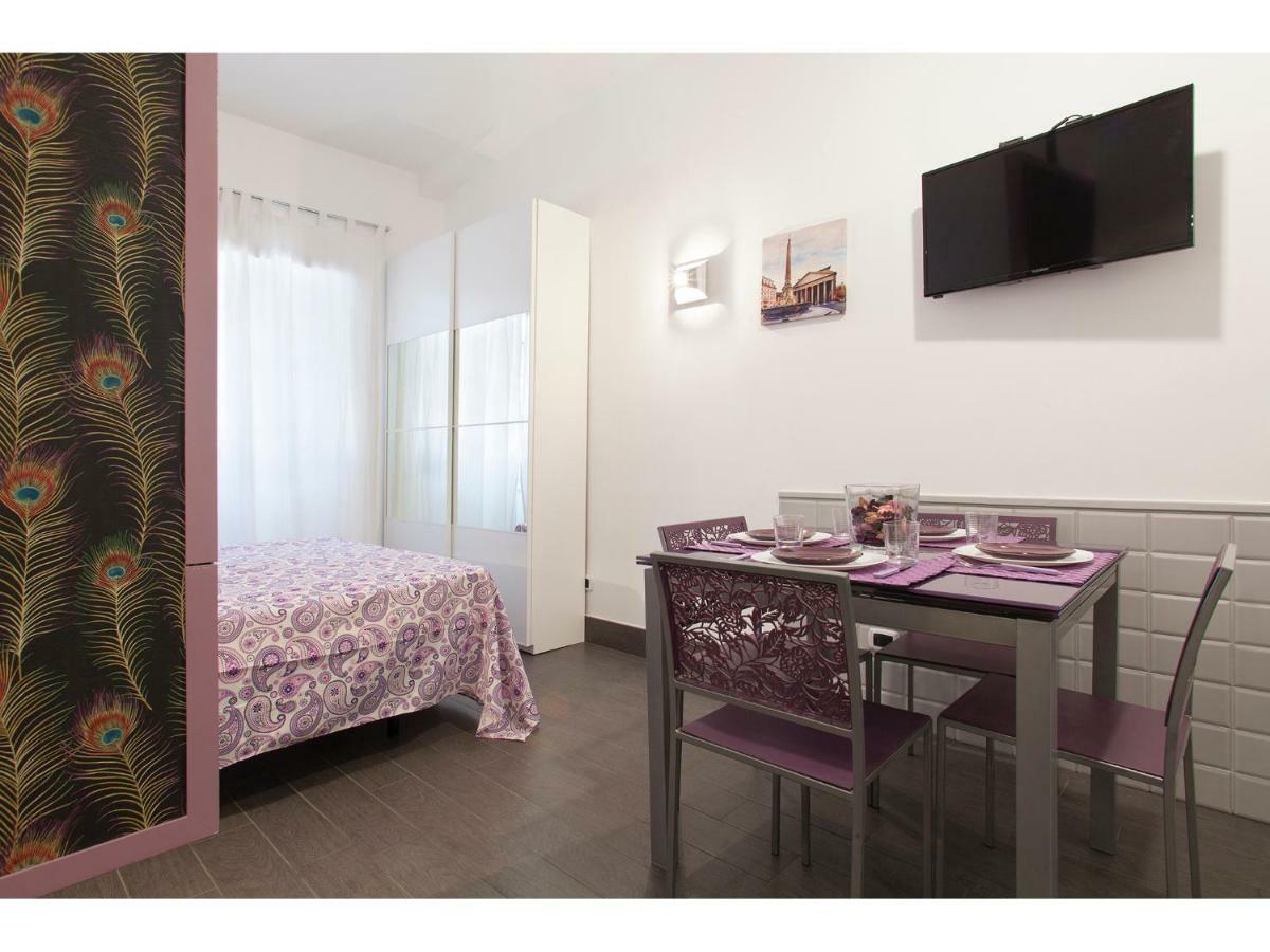 My Purple Apartment In The Center Of روما المظهر الخارجي الصورة